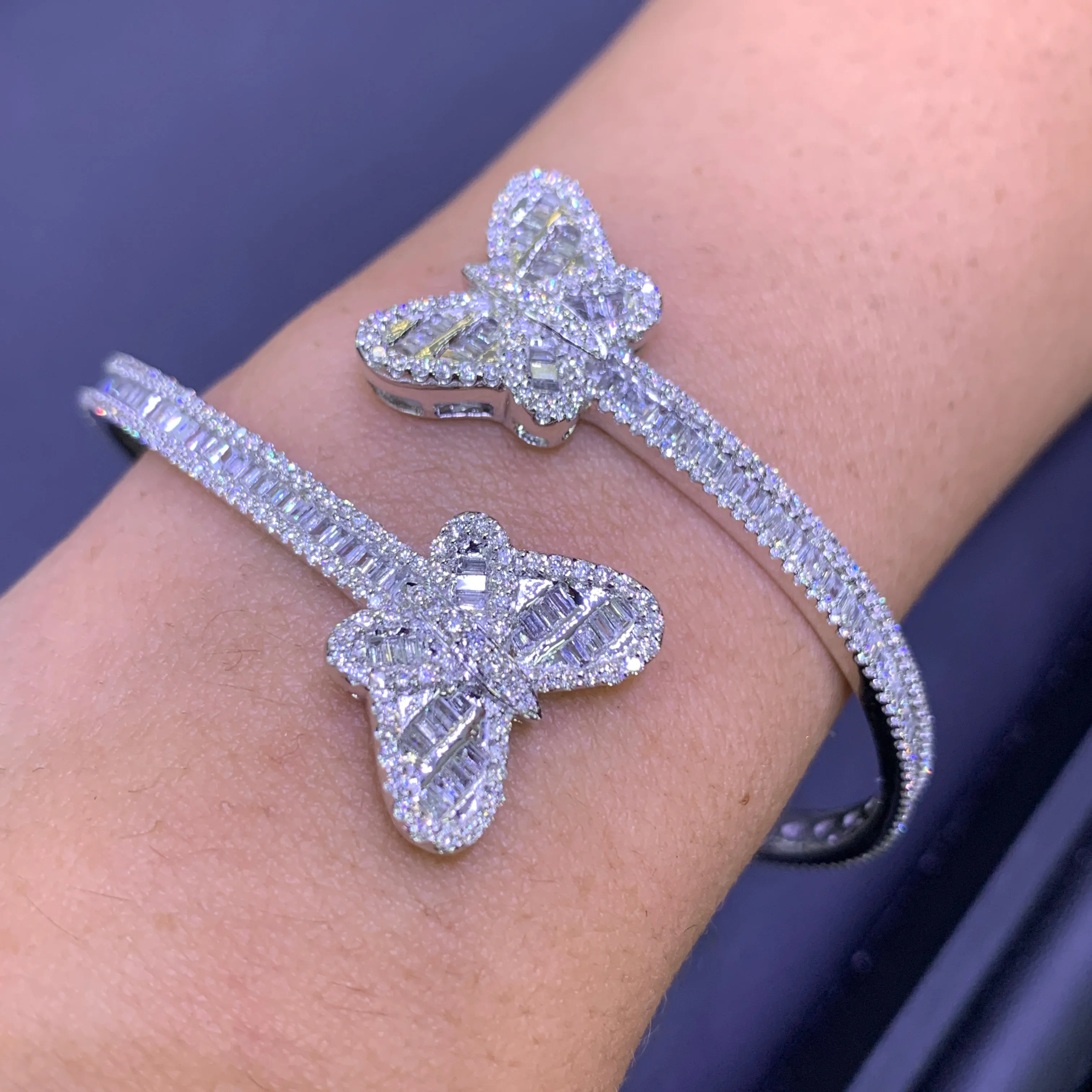 14k Gold Twin Butterflies Bangle Diamond Bracelet