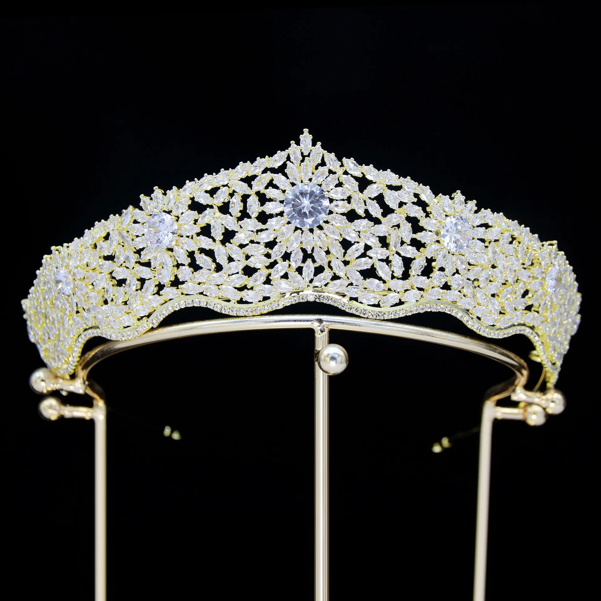 Classic Zirconia Wedding Tiara,Crystal Big Tiara for Bride,Prom,Party Head Accessories GH0070