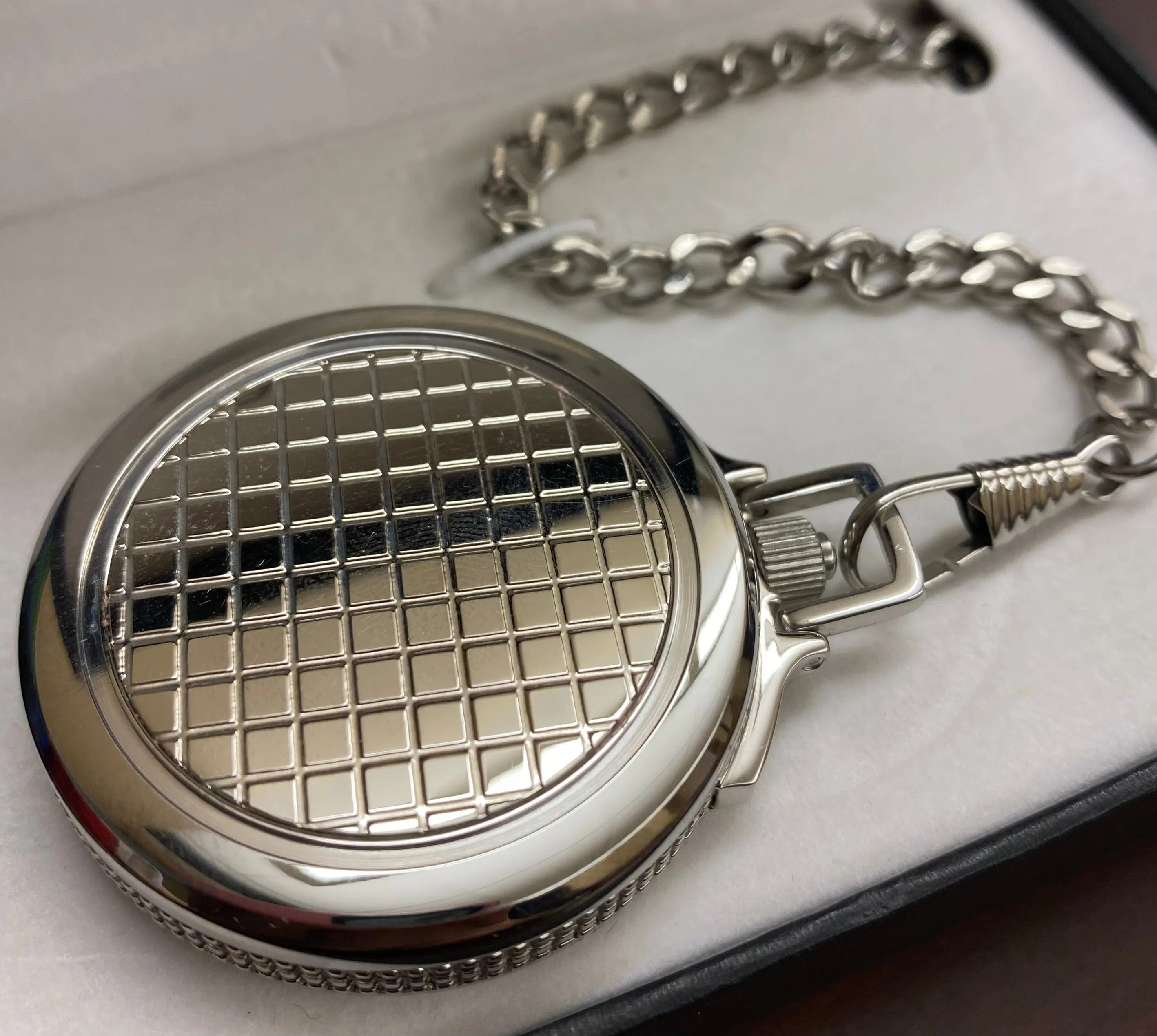 Colibri PW-204, Silver Pocket Watch Honeycomb Pattern