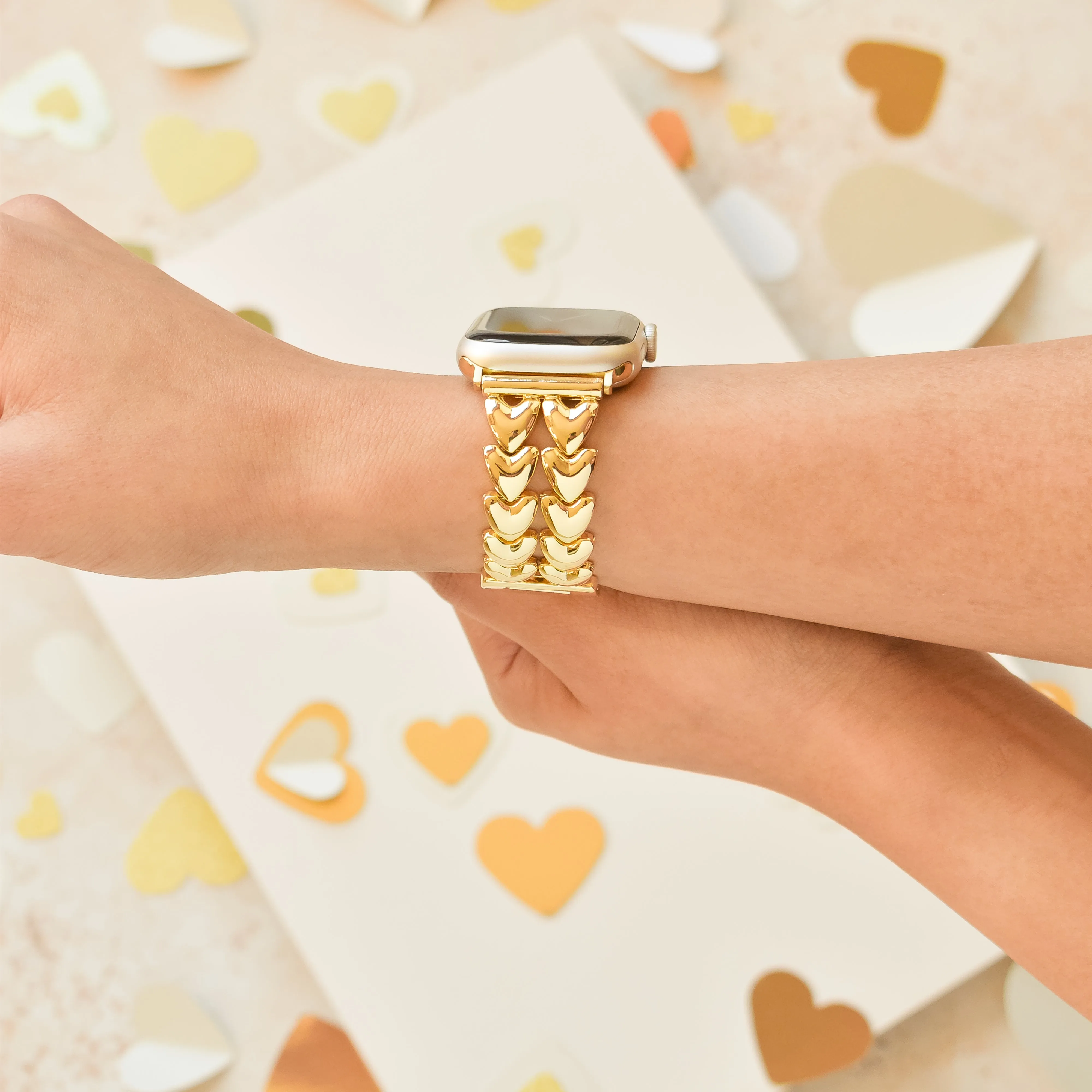 Hearts Chain Apple Watch Strap - Gold