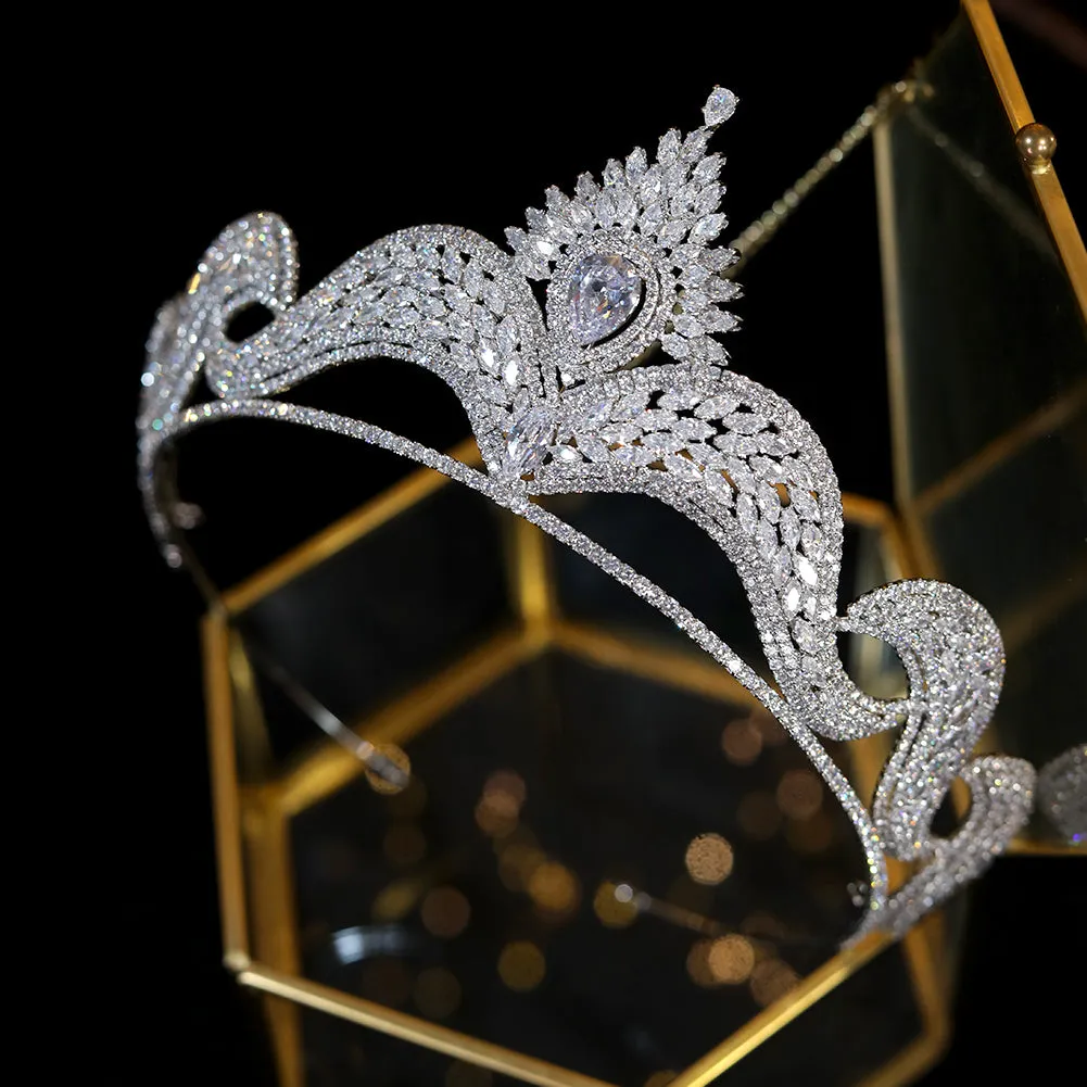 Luxurious Unique Design AAA Cubic Zirconia Tiaras Crown Wedding Headband