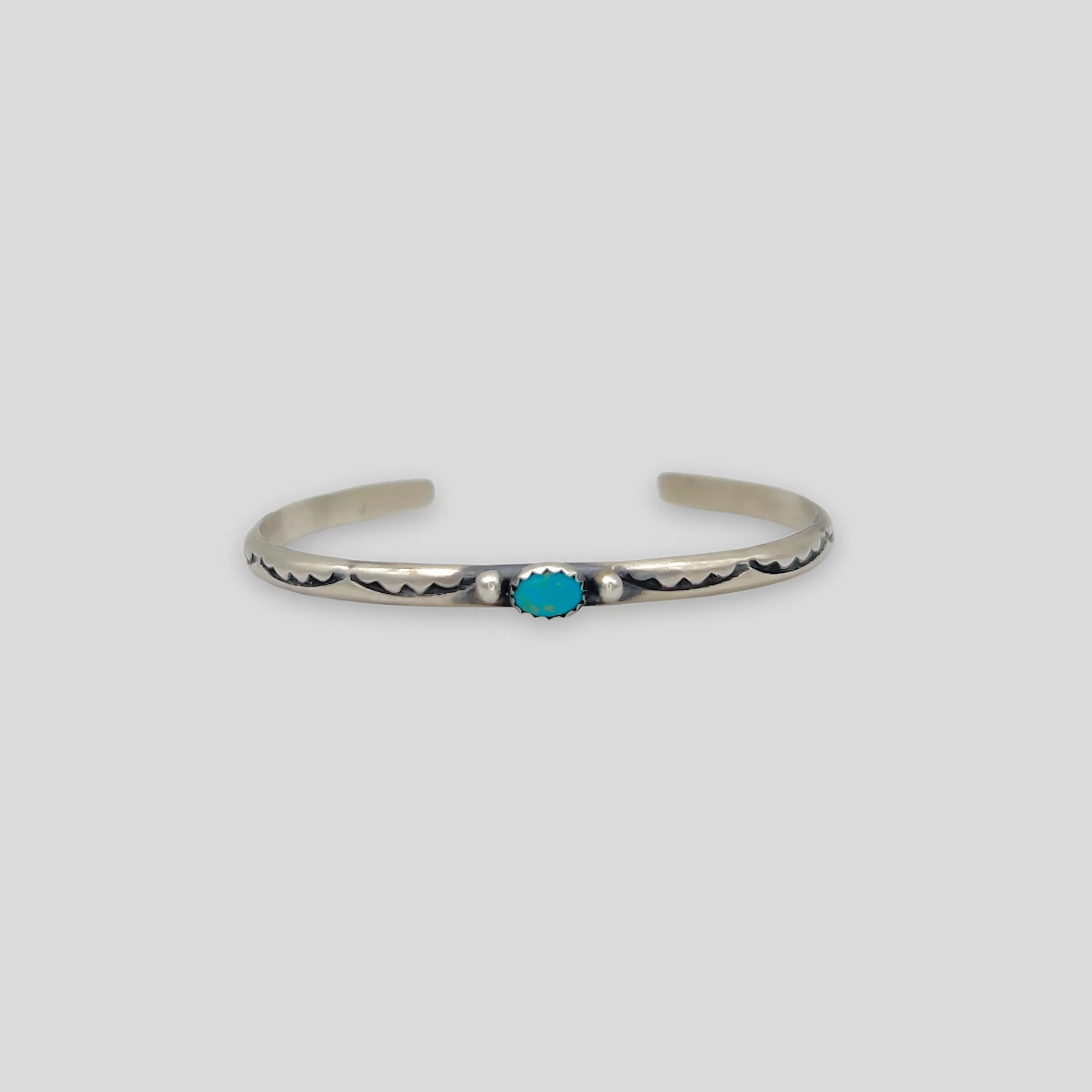 Native American Handcrafted Sterling Silver Turquoise Bracelet Oval