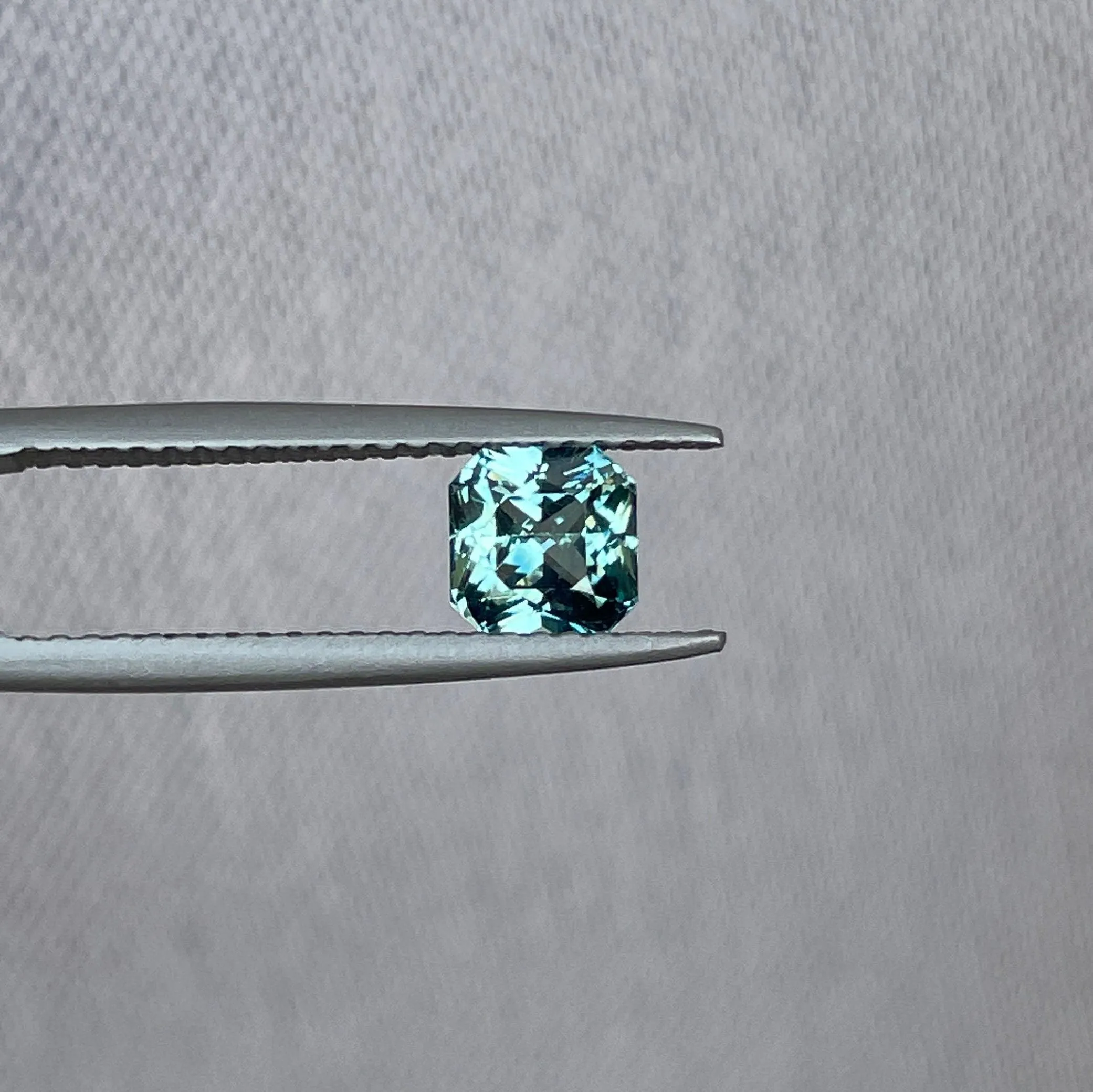 Natural Green Sapphire – 1.07 Cts - Radiant cut - Deep Natural Colour - Rare Colour - Loose Green Sapphire Stones for custom fine jewellery