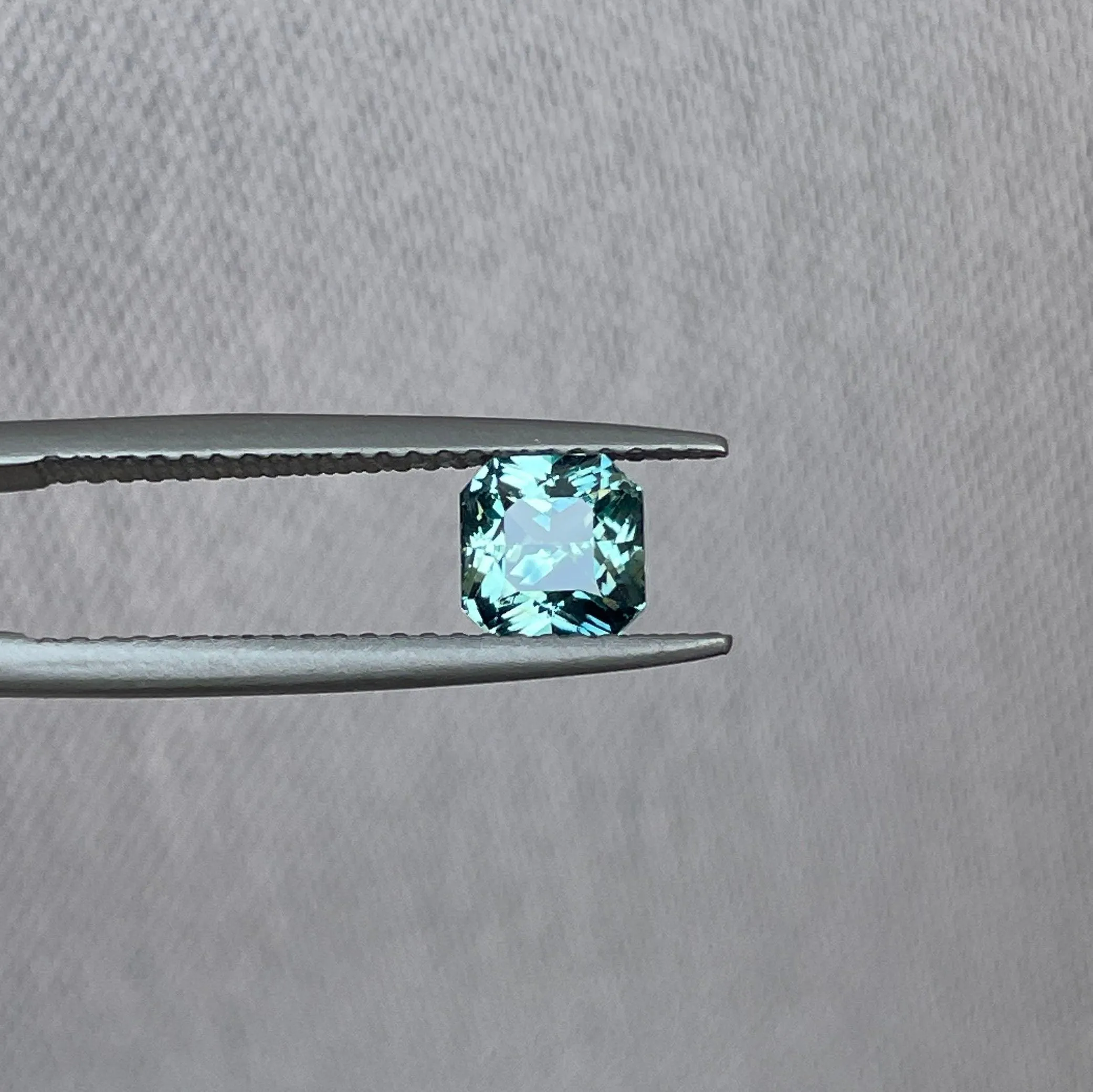 Natural Green Sapphire – 1.07 Cts - Radiant cut - Deep Natural Colour - Rare Colour - Loose Green Sapphire Stones for custom fine jewellery