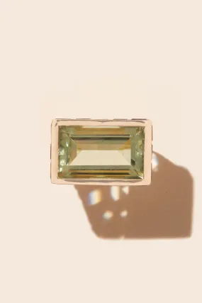 Poppy Signet Ring in Green Amethyst