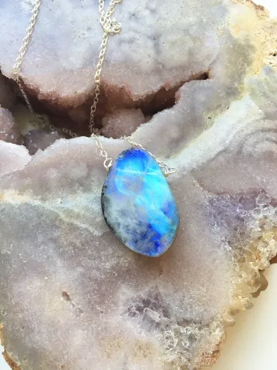 Silver Rainbow Moonstone Pendant Necklace