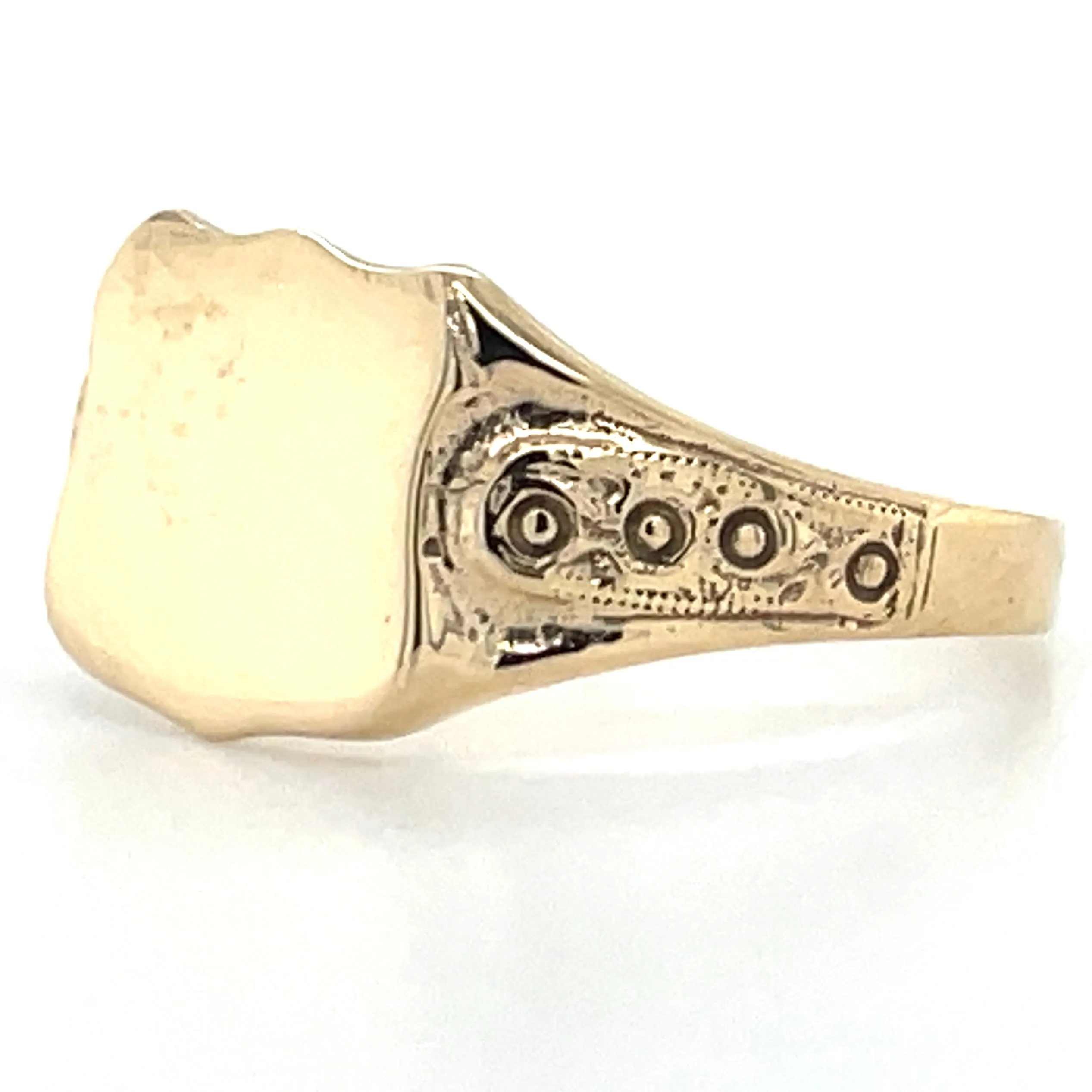 Vintage 9ct Yellow Gold Detailed Shield Signet Ring