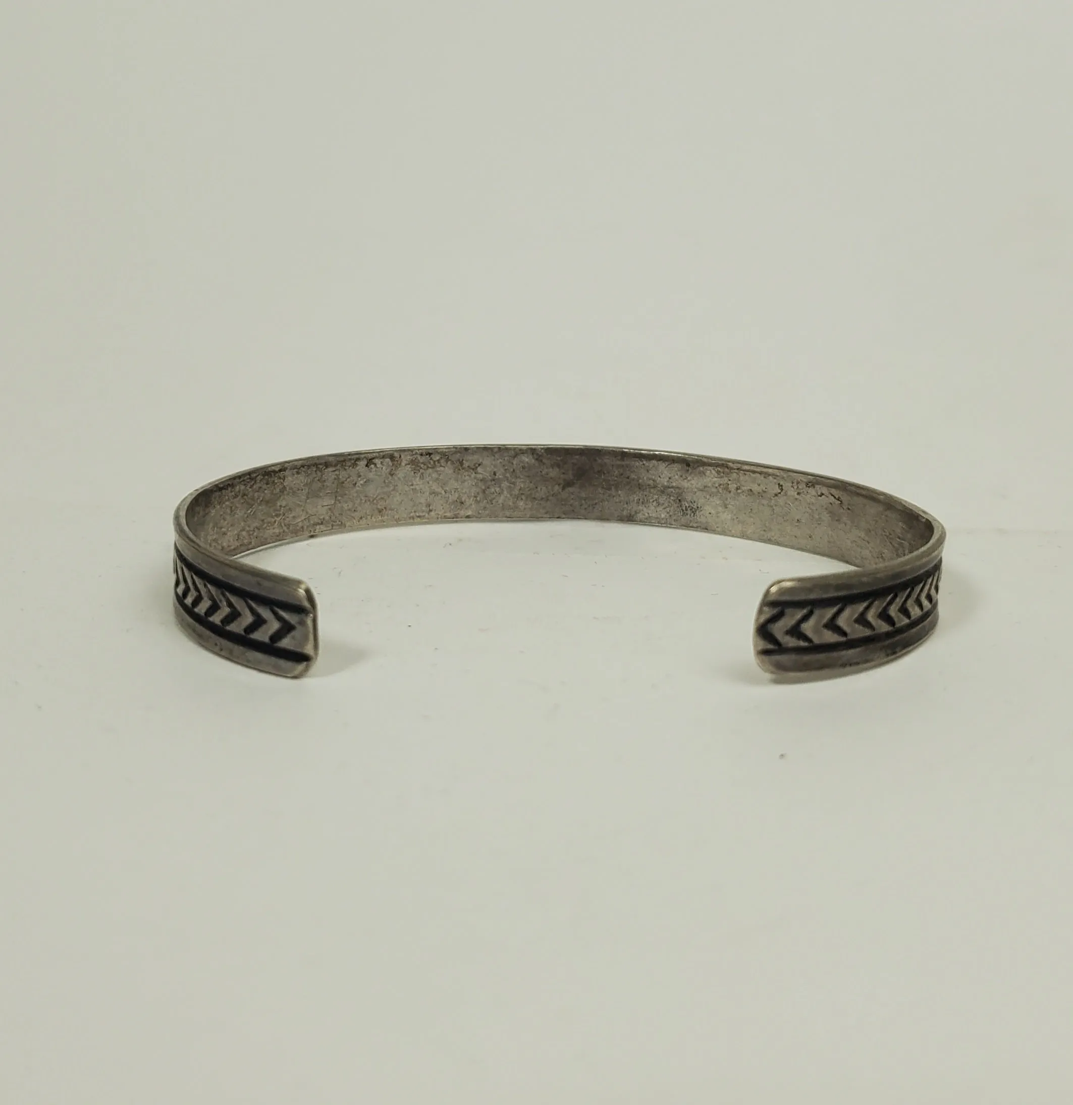 Vintage Engraved Design Silver Bangle Bracelet