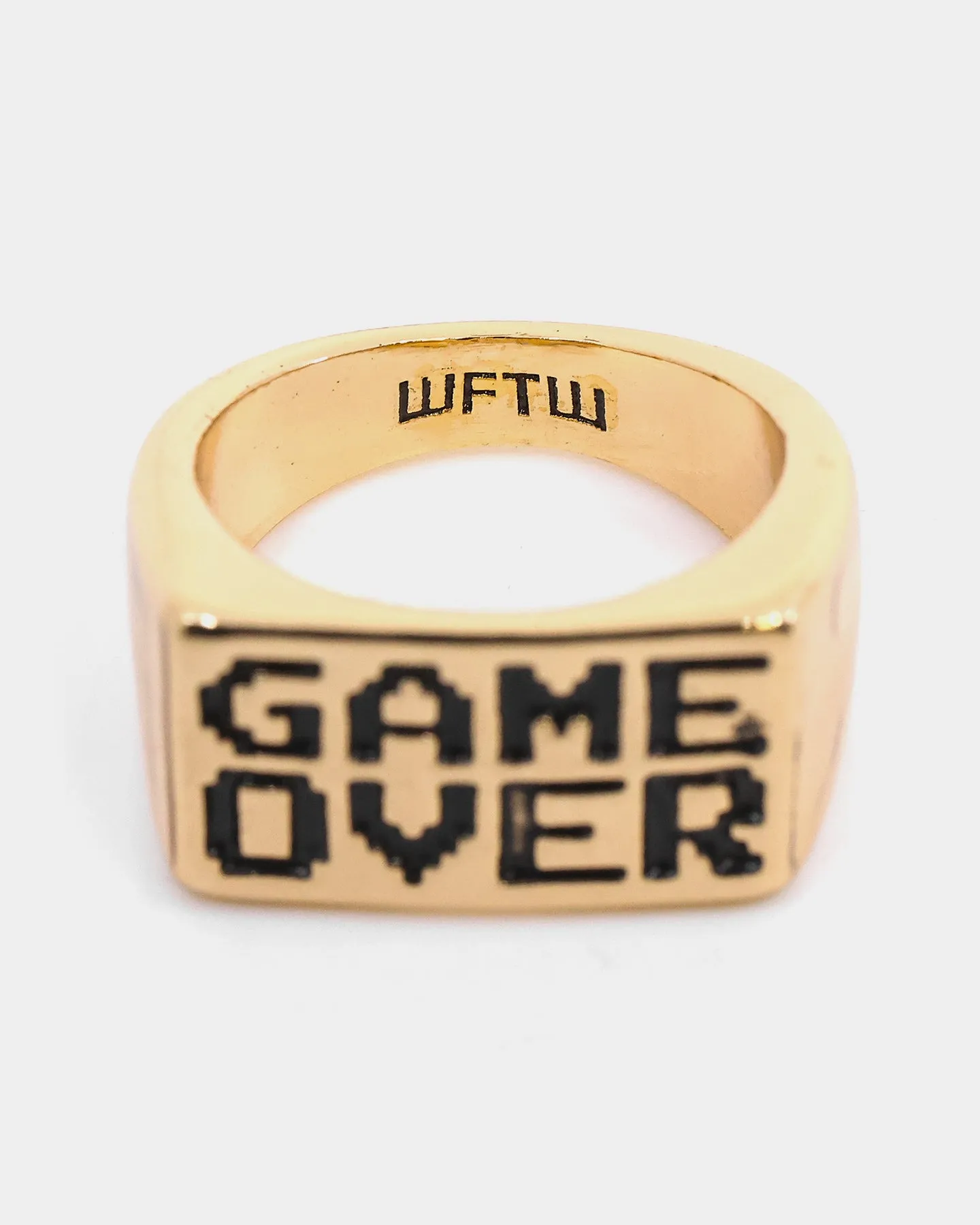 Wild For The Weekend Game Over Signet Ring (Medium) Gold